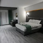 Aybek Ratio Hotel *