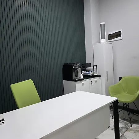 Aybek Ratio מלון *